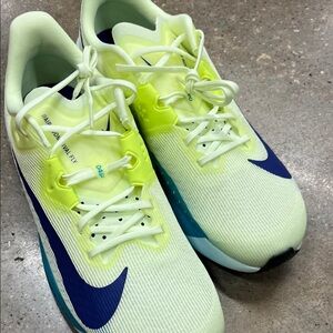 Men’s nike air zoom rival fly 4 running fv6030-700 nib